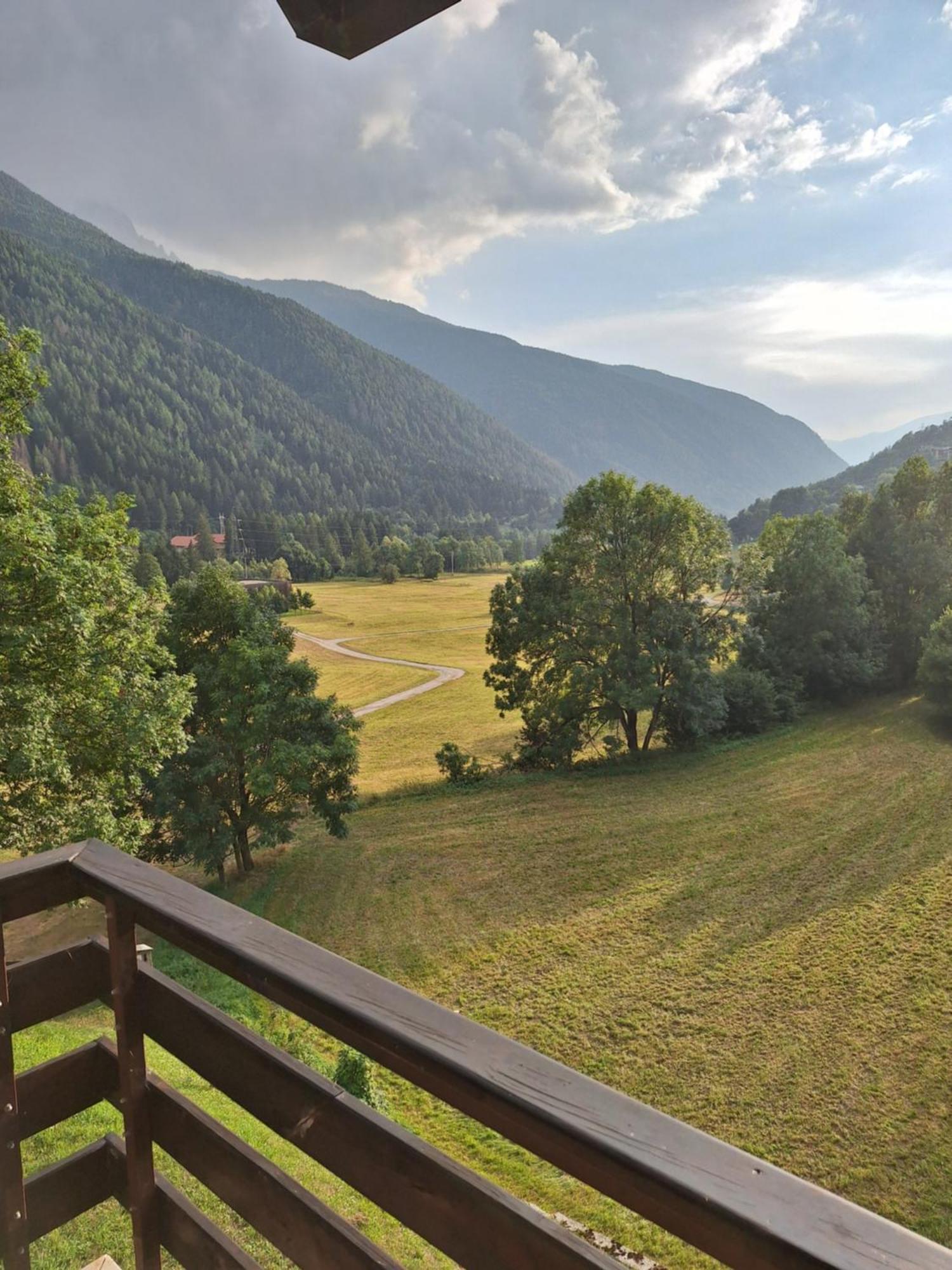 Grande Casa Di Famiglia Apartment Temu Bagian luar foto